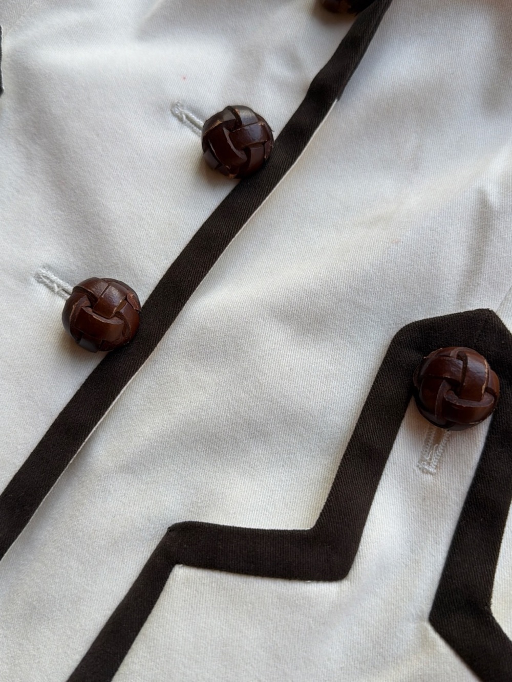 Valentino Cream Blazer with Dark Brown Piping - Picture 3 of 6
